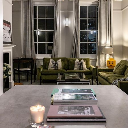 Shared Guest House 5 Mins Walk From Vauxhall And Nine Elms Station With Off-Site Parking Near Us Embassy Londra Esterno foto