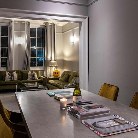 Shared Guest House 5 Mins Walk From Vauxhall And Nine Elms Station With Off-Site Parking Near Us Embassy Londra Esterno foto