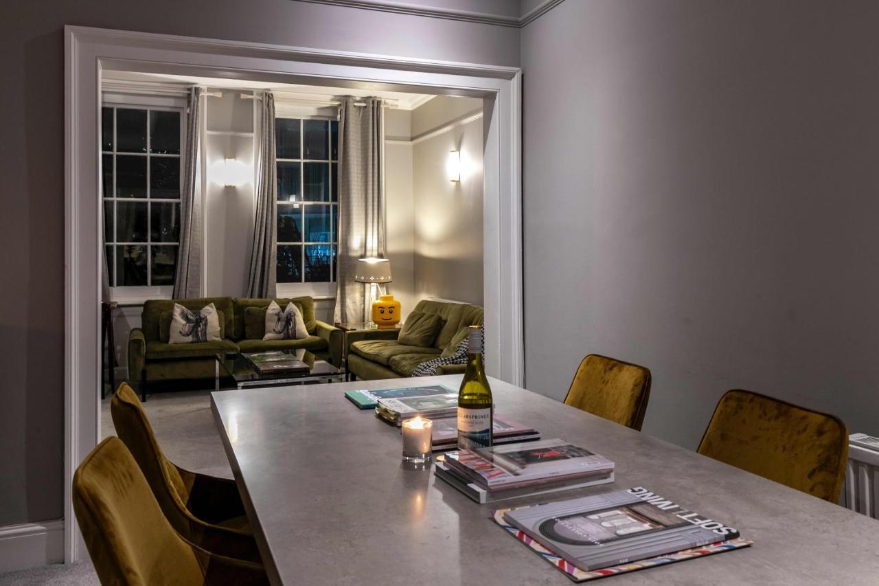 Shared Guest House 5 Mins Walk From Vauxhall And Nine Elms Station With Off-Site Parking Near Us Embassy Londra Esterno foto
