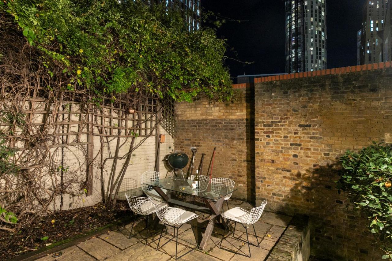 Shared Guest House 5 Mins Walk From Vauxhall And Nine Elms Station With Off-Site Parking Near Us Embassy Londra Esterno foto
